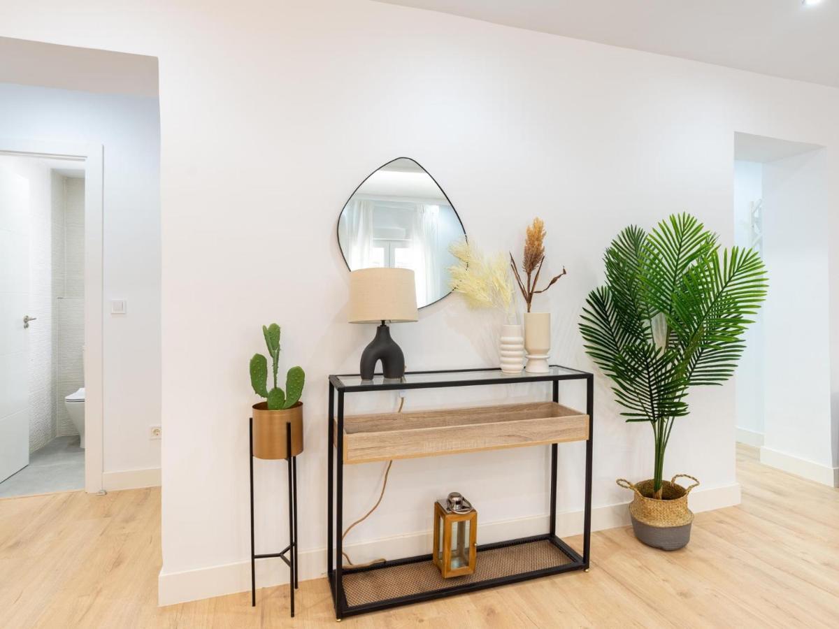 Gorgeous Renovated Apartment 2Br Ac Málaga Exterior foto